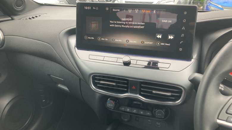 Nissan Juke 1.0 DiG-T N-Connecta 5dr Petrol Hatchback